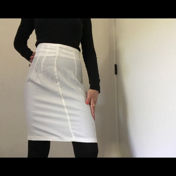 Vintage White Skirt - Picture 4 of 13